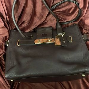 COACH Oxblood F36488 Swagger satchel.